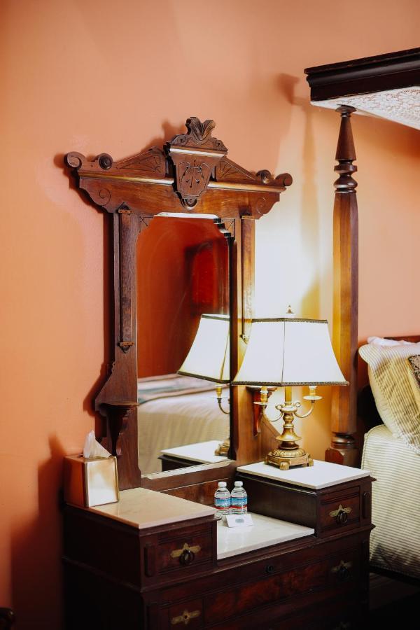 The Myrtles Bed & Breakfast Сейнт Франсисвил Екстериор снимка